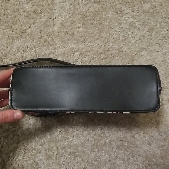 Kate Spade purse - Picture 5 of 5